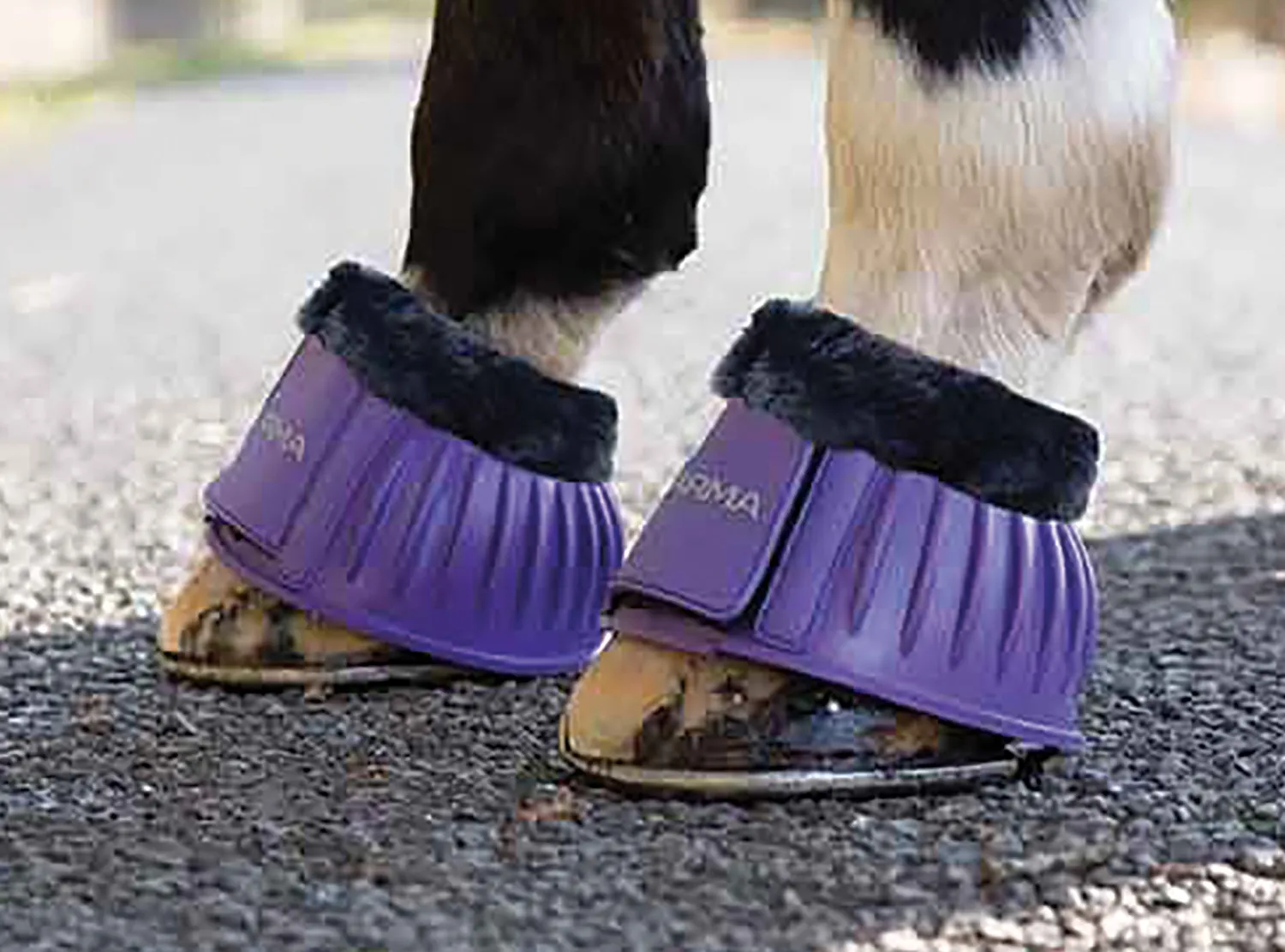 Sale SHIRES EQUESTRIAN ARMA Fleece-Lined Bell Boots