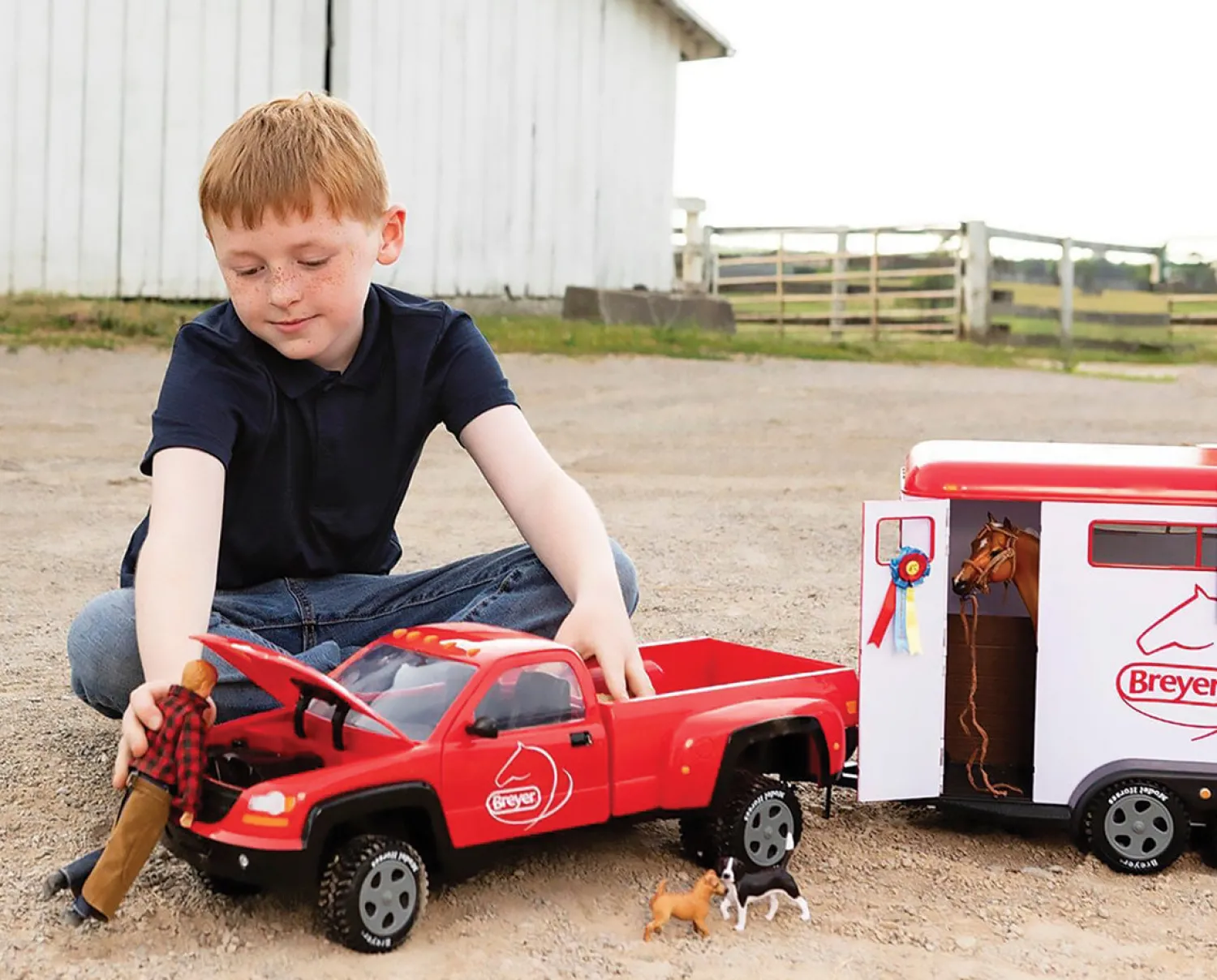 Sale REEVES INTERNATIONAL Breyer® Traditional Series Two-Horse Trailer