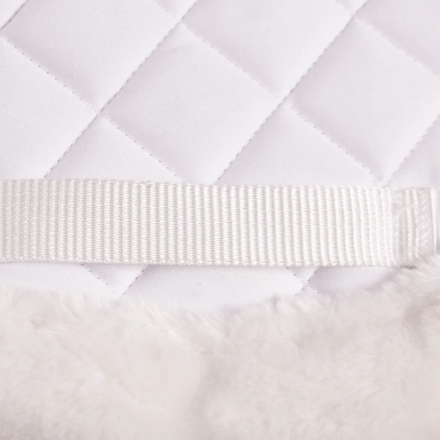 New EQUINAVIA Eidsvoll Ultra Fleece Trimmed Show Pad White