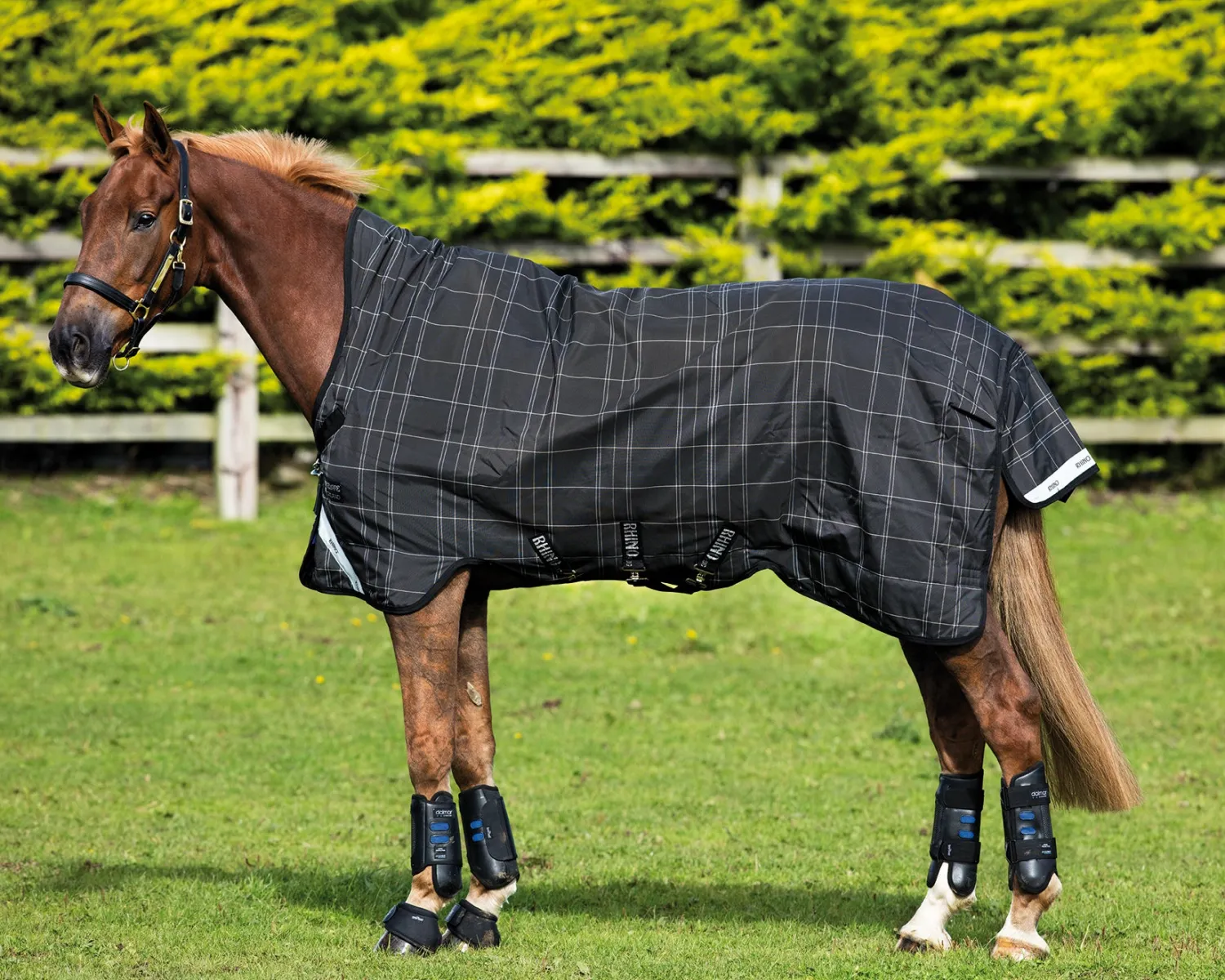 New HORSEWARE ® Ireland Rhino® Wug Lite Turnout - 100 grams