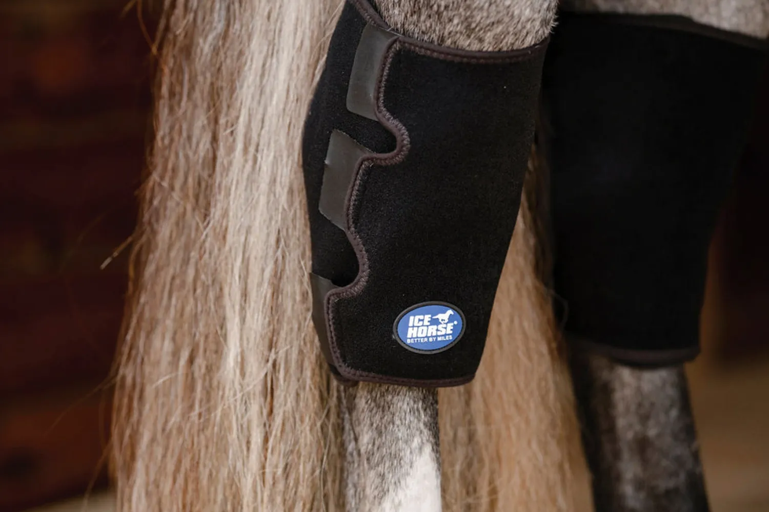 Discount MACKINNON Ice Horse® Hock Wraps - Pair