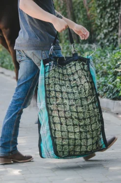 KENSINGTON ™ Slow Feed 2-Flake Hay Bag