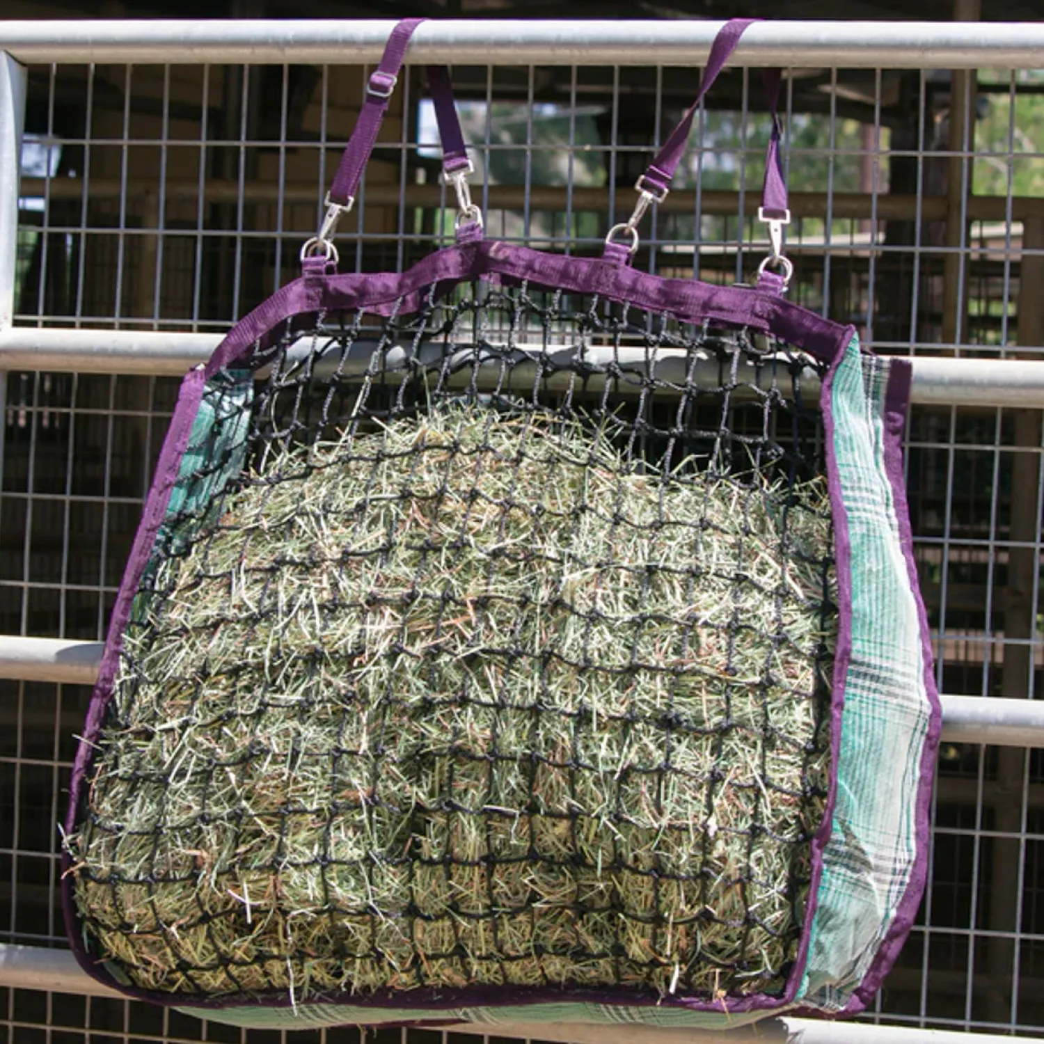 Sale KENSINGTON ™ Slow Feed 4-Flake Hay Bag