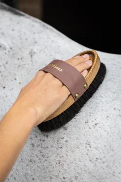 Hot HORSE HEALTH TRADE LeMieux® Artisan Lambswool Body Brush Brown