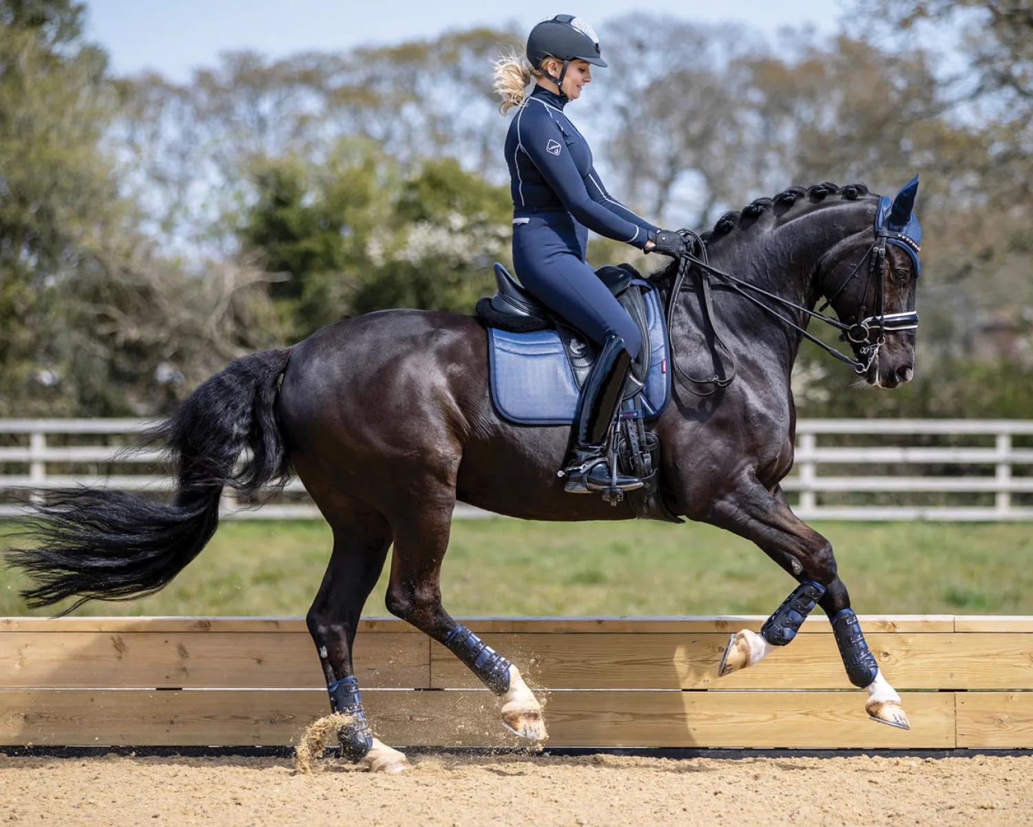 Clearance HORSE HEALTH TRADE LeMieux® Ultra Mesh Dressage Pad